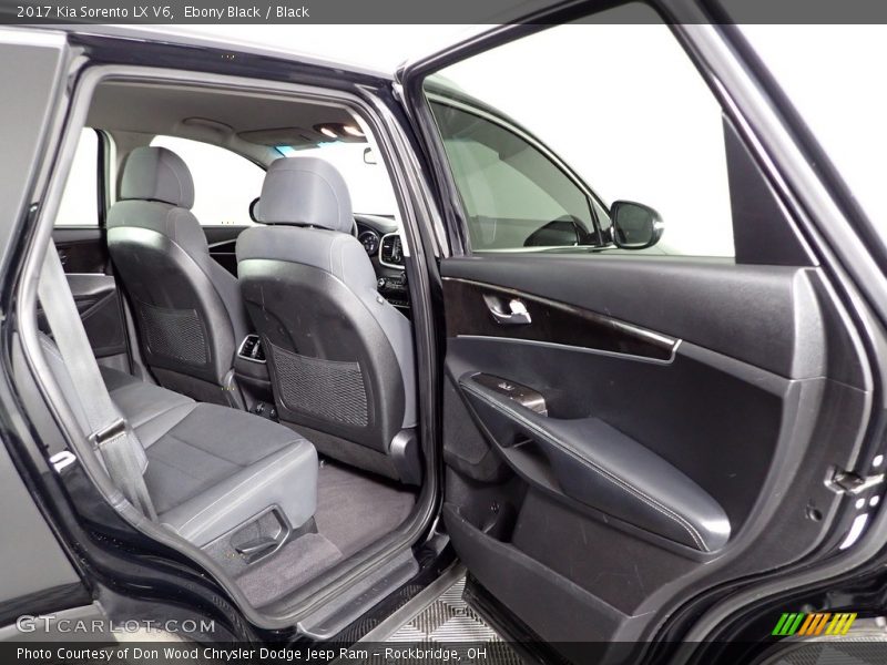Ebony Black / Black 2017 Kia Sorento LX V6