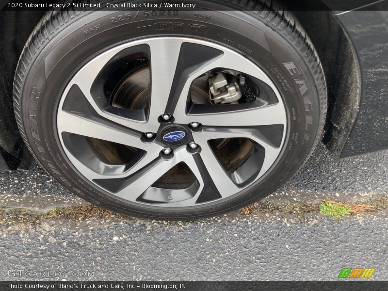 Crystal Black Silica / Warm Ivory 2020 Subaru Legacy 2.5i Limited