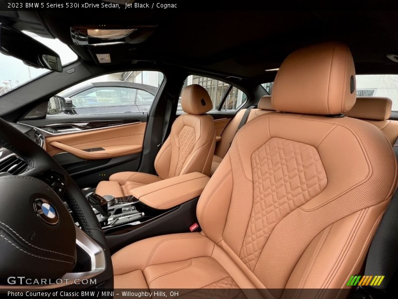 Jet Black / Cognac 2023 BMW 5 Series 530i xDrive Sedan