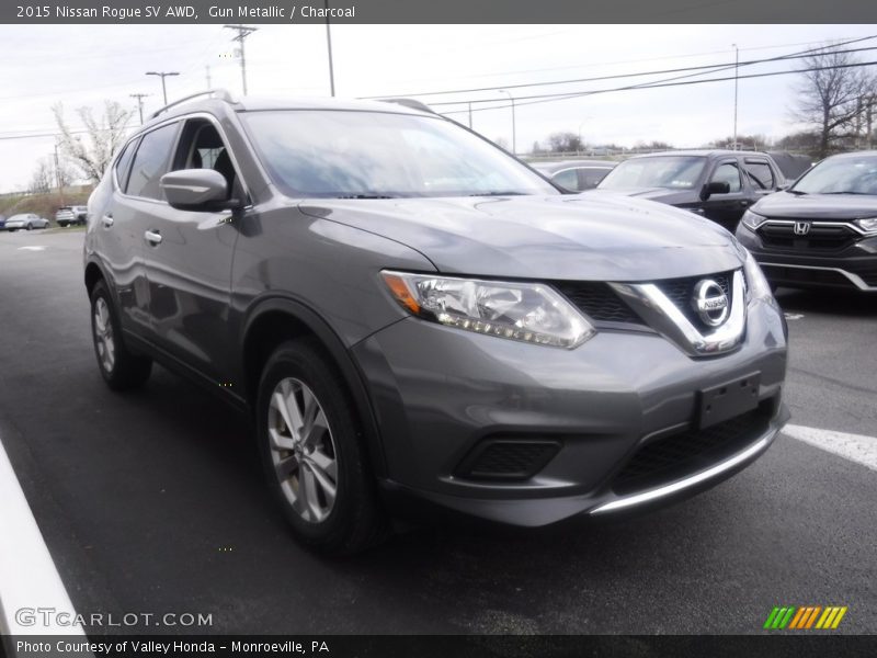 Gun Metallic / Charcoal 2015 Nissan Rogue SV AWD