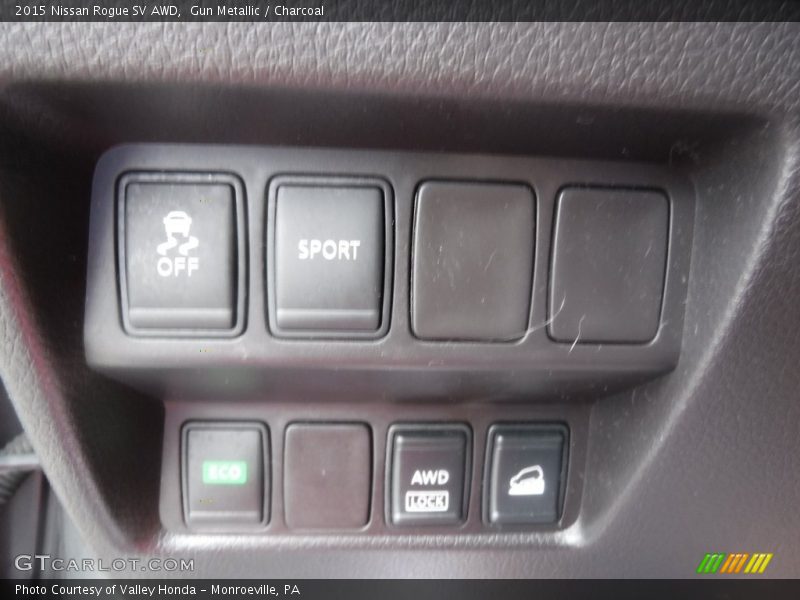 Gun Metallic / Charcoal 2015 Nissan Rogue SV AWD