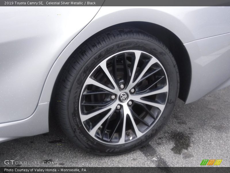 Celestial Silver Metallic / Black 2019 Toyota Camry SE