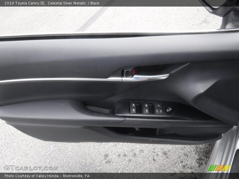 Celestial Silver Metallic / Black 2019 Toyota Camry SE