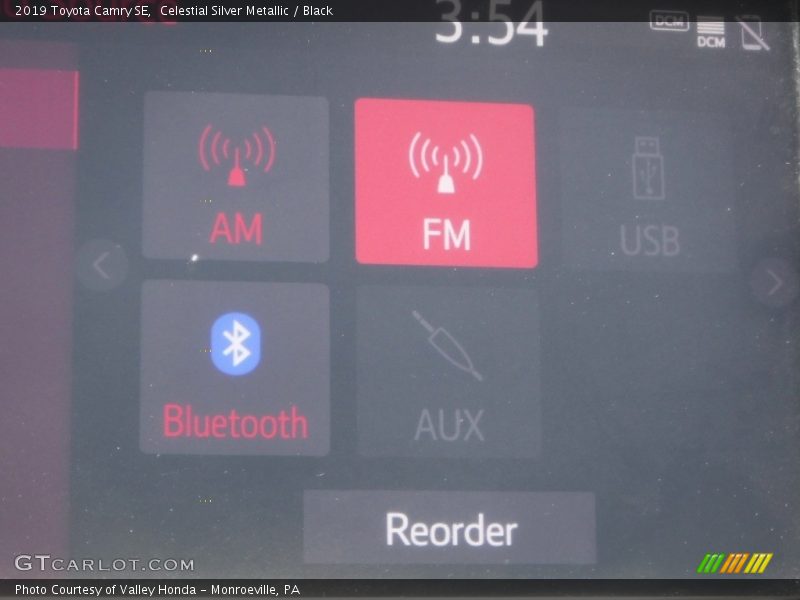 Celestial Silver Metallic / Black 2019 Toyota Camry SE