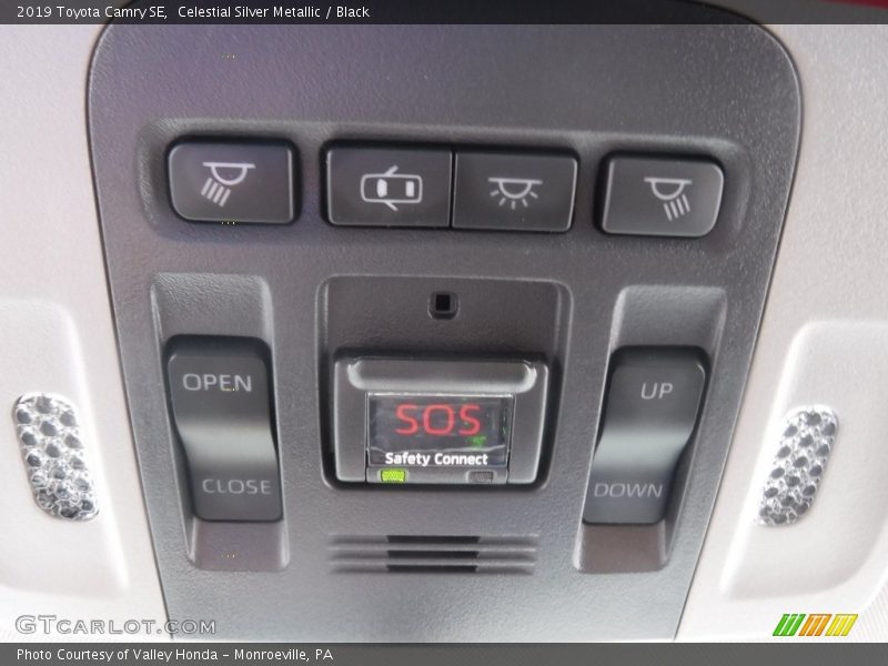 Celestial Silver Metallic / Black 2019 Toyota Camry SE