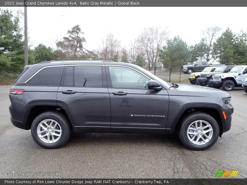 Baltic Gray Metallic / Global Black 2023 Jeep Grand Cherokee Laredo 4x4