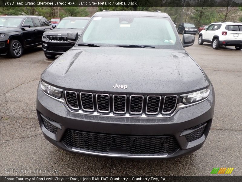 Baltic Gray Metallic / Global Black 2023 Jeep Grand Cherokee Laredo 4x4