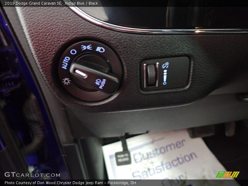 Indigo Blue / Black 2019 Dodge Grand Caravan SE