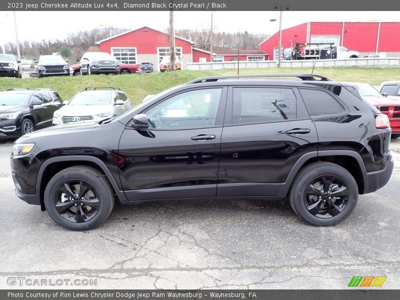 Diamond Black Crystal Pearl / Black 2023 Jeep Cherokee Altitude Lux 4x4