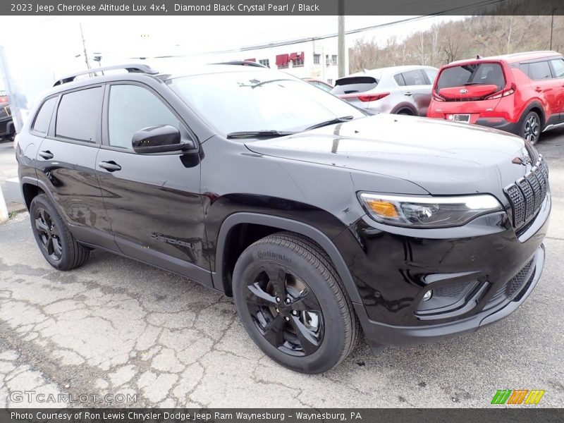 Diamond Black Crystal Pearl / Black 2023 Jeep Cherokee Altitude Lux 4x4