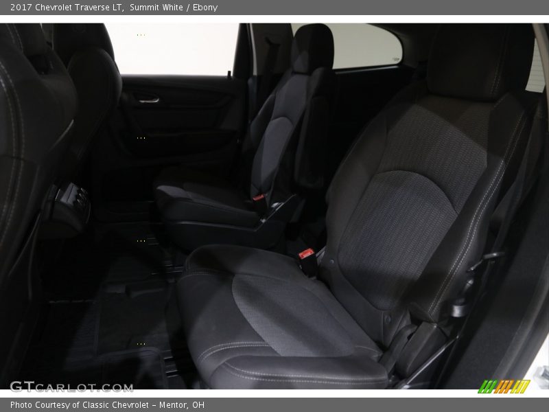 Summit White / Ebony 2017 Chevrolet Traverse LT