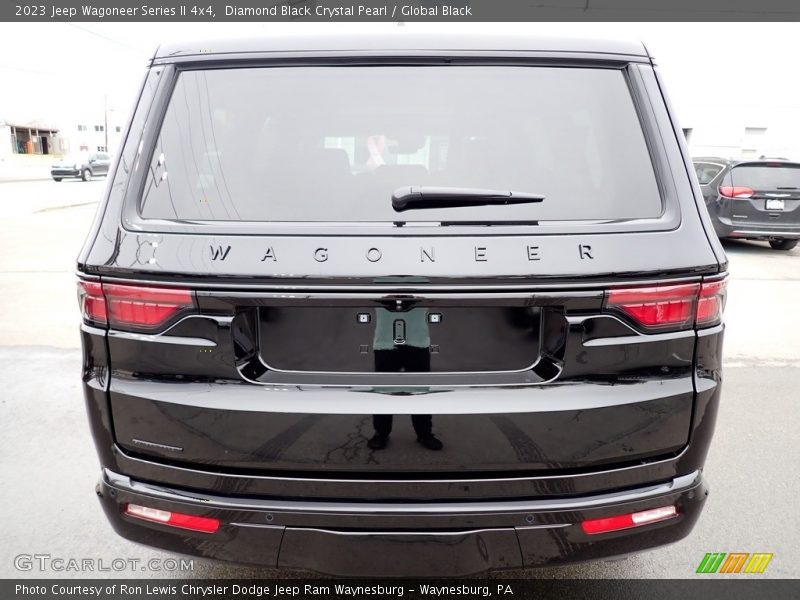 Diamond Black Crystal Pearl / Global Black 2023 Jeep Wagoneer Series II 4x4