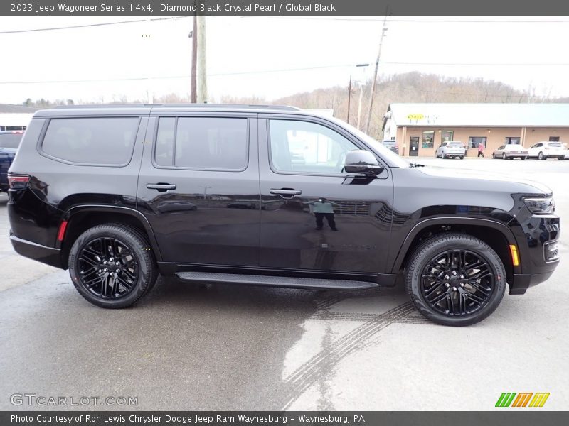 Diamond Black Crystal Pearl / Global Black 2023 Jeep Wagoneer Series II 4x4