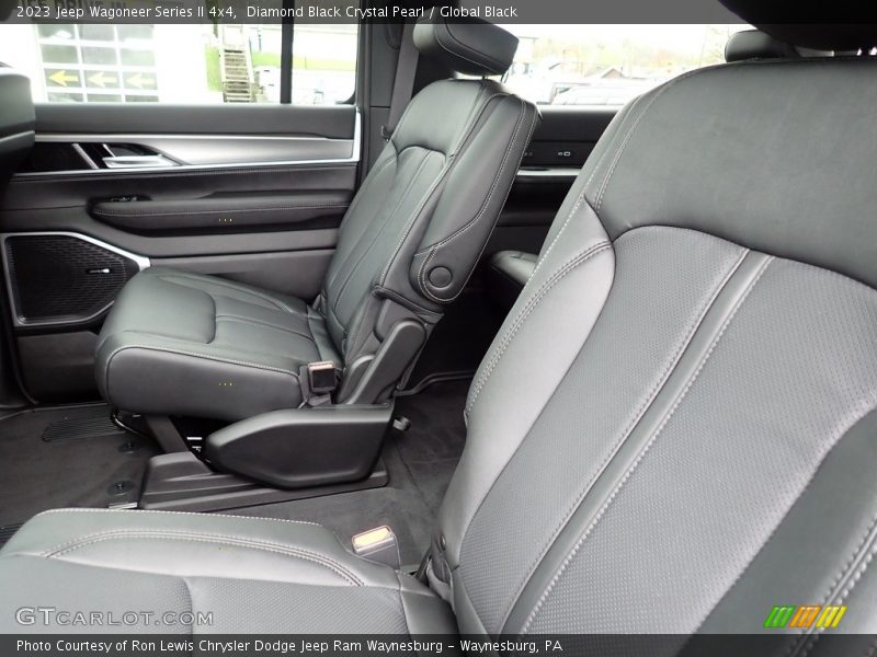 Diamond Black Crystal Pearl / Global Black 2023 Jeep Wagoneer Series II 4x4