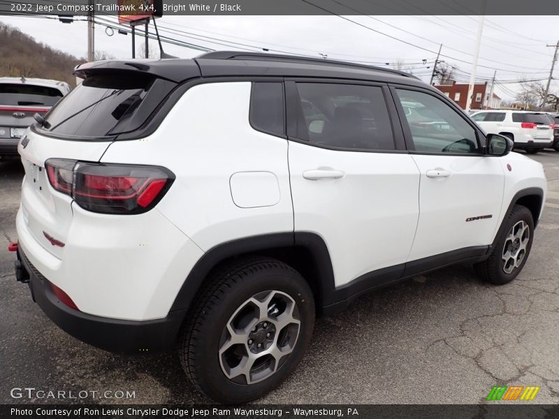Bright White / Black 2022 Jeep Compass Trailhawk 4x4