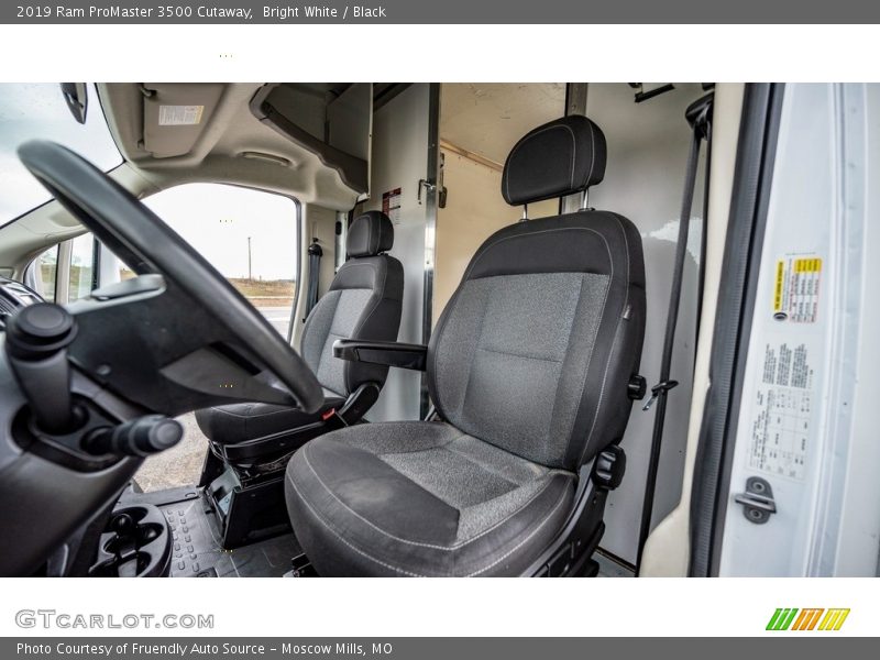 Bright White / Black 2019 Ram ProMaster 3500 Cutaway