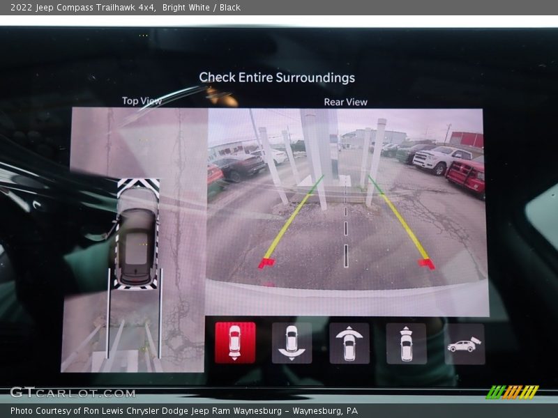 Bright White / Black 2022 Jeep Compass Trailhawk 4x4