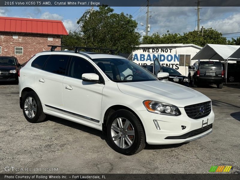 Front 3/4 View of 2016 XC60 T5 AWD
