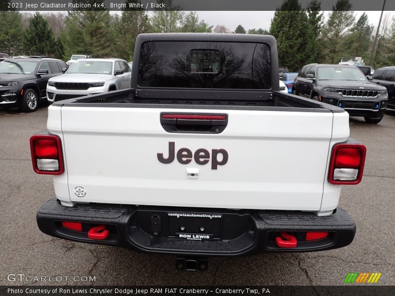 Bright White / Black 2023 Jeep Gladiator Rubicon 4x4