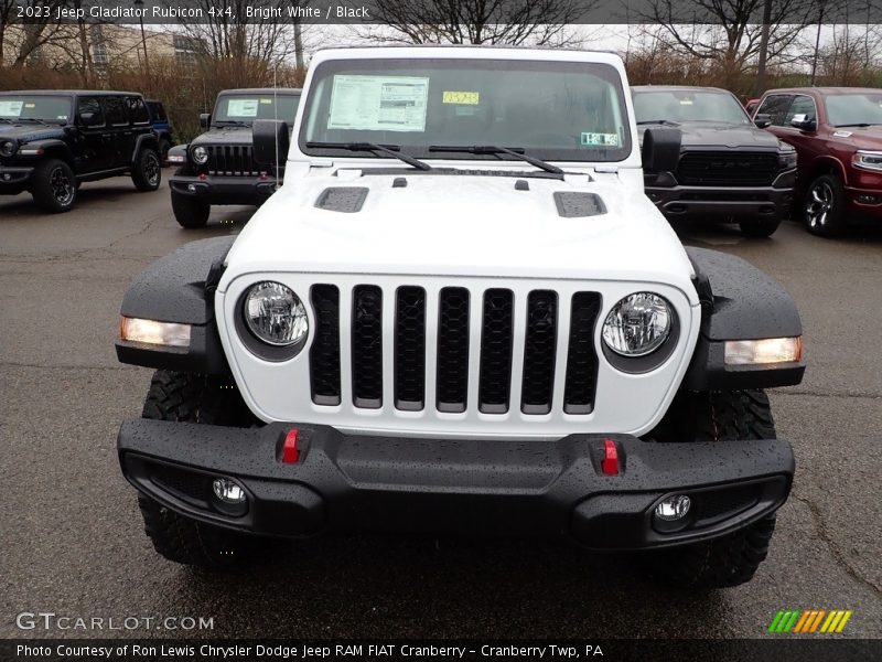 Bright White / Black 2023 Jeep Gladiator Rubicon 4x4
