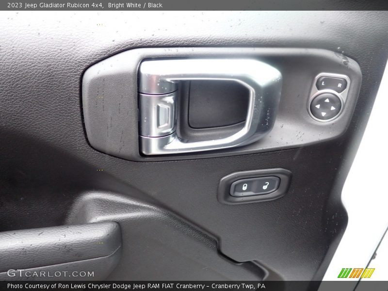 Bright White / Black 2023 Jeep Gladiator Rubicon 4x4
