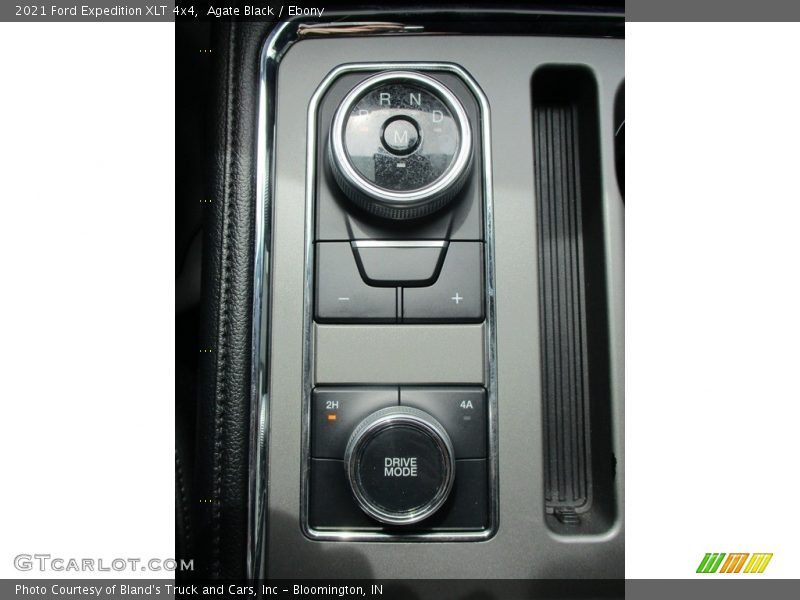 Agate Black / Ebony 2021 Ford Expedition XLT 4x4