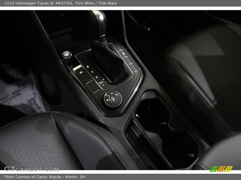 Pure White / Titan Black 2019 Volkswagen Tiguan SE 4MOTION