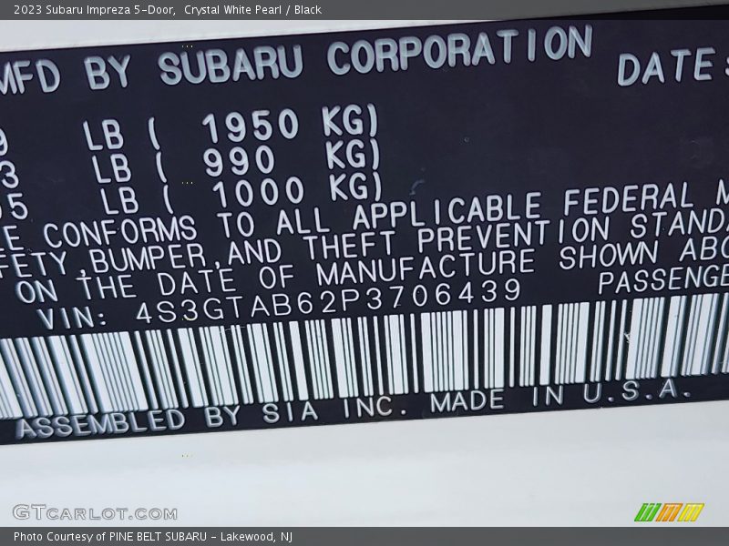Crystal White Pearl / Black 2023 Subaru Impreza 5-Door