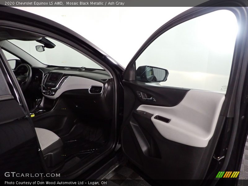 Mosaic Black Metallic / Ash Gray 2020 Chevrolet Equinox LS AWD