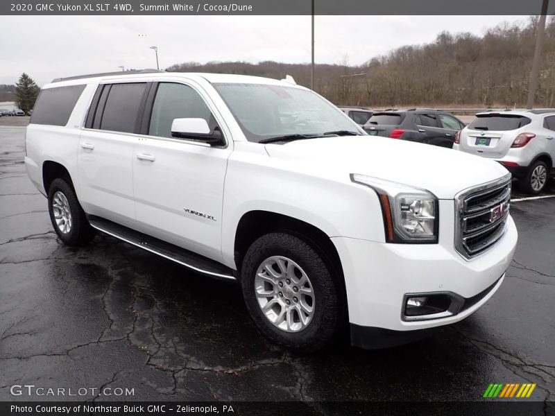 Front 3/4 View of 2020 Yukon XL SLT 4WD