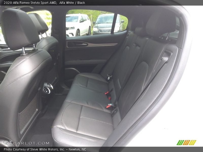 Alfa White / Black 2020 Alfa Romeo Stelvio Sport AWD