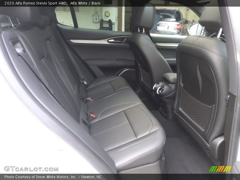 Alfa White / Black 2020 Alfa Romeo Stelvio Sport AWD