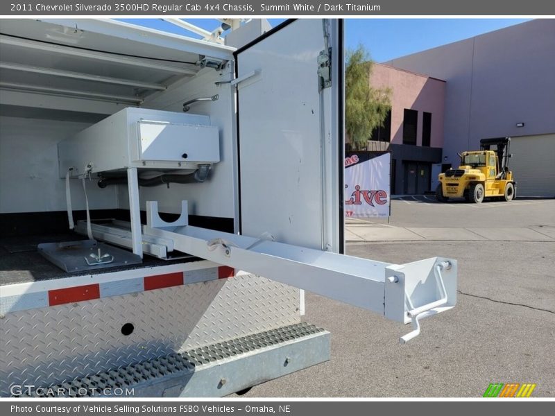 Summit White / Dark Titanium 2011 Chevrolet Silverado 3500HD Regular Cab 4x4 Chassis