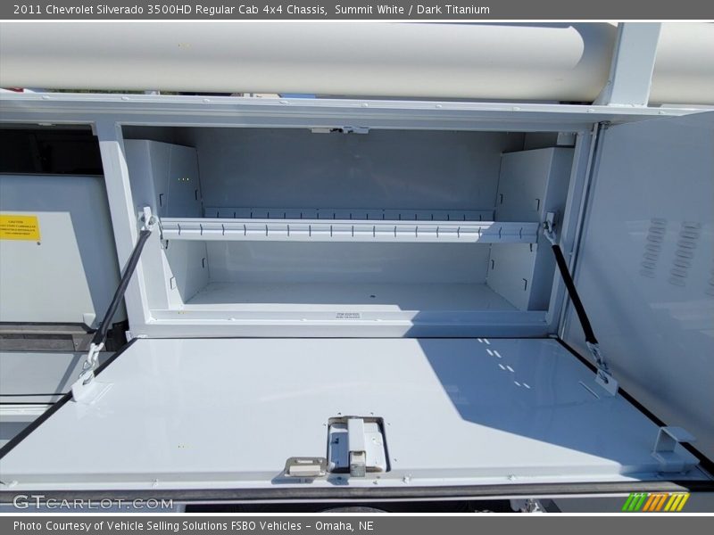 Summit White / Dark Titanium 2011 Chevrolet Silverado 3500HD Regular Cab 4x4 Chassis