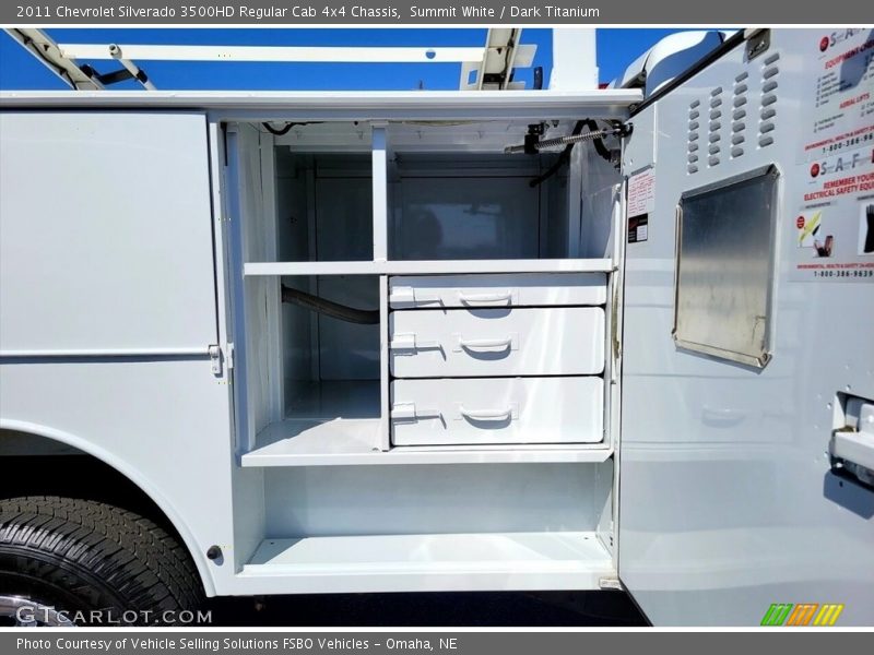 Summit White / Dark Titanium 2011 Chevrolet Silverado 3500HD Regular Cab 4x4 Chassis