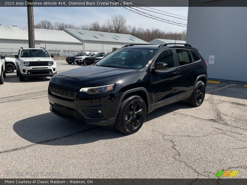 Diamond Black Crystal Pearl / Black 2020 Jeep Cherokee Altitude 4x4