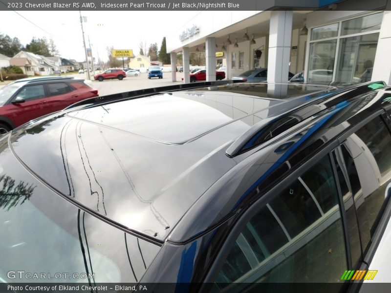 Iridescent Pearl Tricoat / Jet Black/Nightshift Blue 2023 Chevrolet Blazer RS AWD