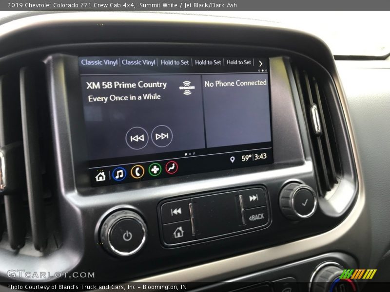 Controls of 2019 Colorado Z71 Crew Cab 4x4