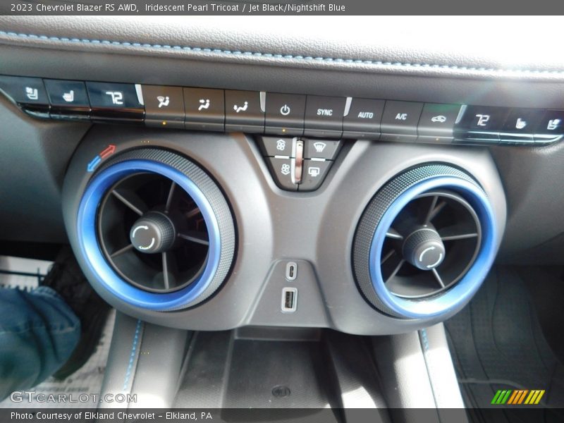 Iridescent Pearl Tricoat / Jet Black/Nightshift Blue 2023 Chevrolet Blazer RS AWD