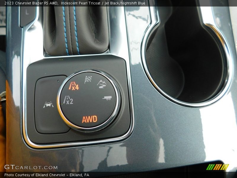 Iridescent Pearl Tricoat / Jet Black/Nightshift Blue 2023 Chevrolet Blazer RS AWD