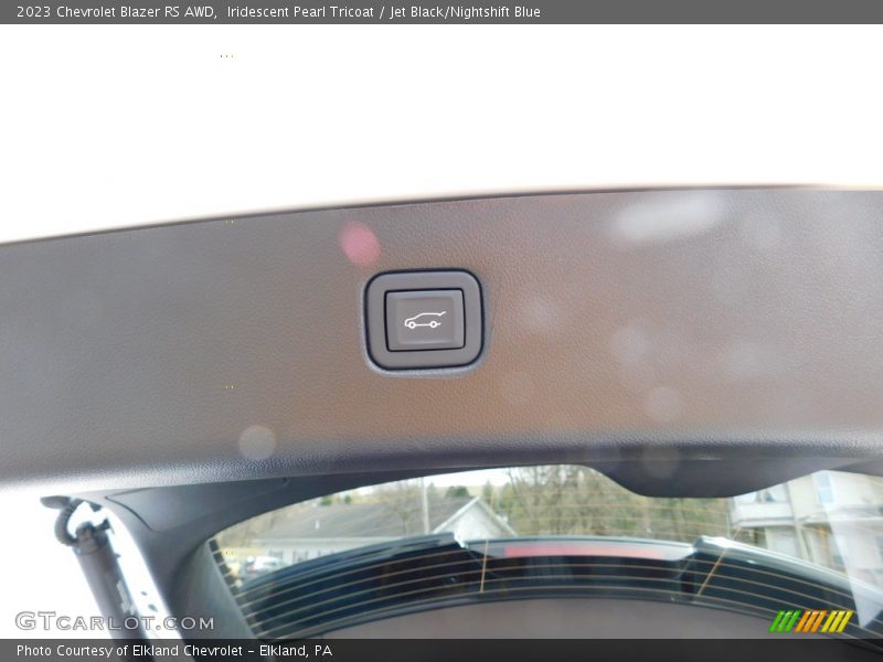 Iridescent Pearl Tricoat / Jet Black/Nightshift Blue 2023 Chevrolet Blazer RS AWD