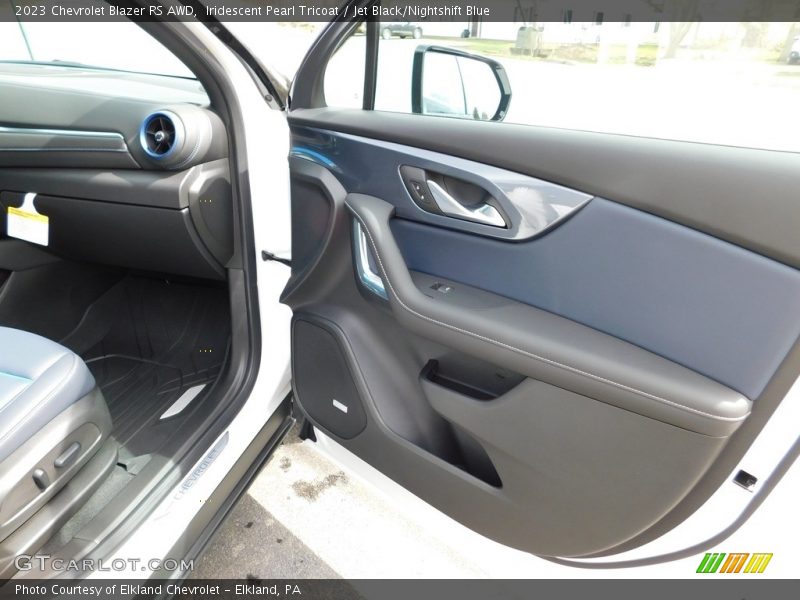 Iridescent Pearl Tricoat / Jet Black/Nightshift Blue 2023 Chevrolet Blazer RS AWD