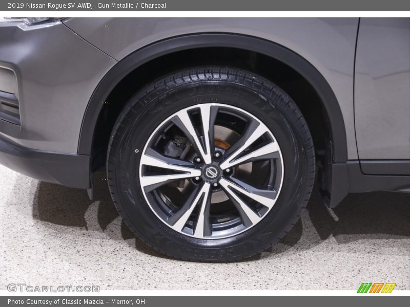 Gun Metallic / Charcoal 2019 Nissan Rogue SV AWD