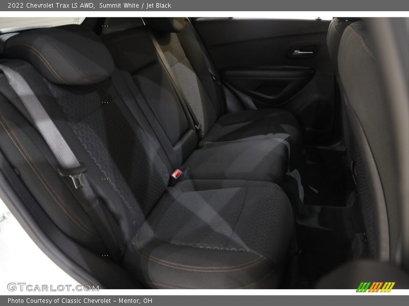 Summit White / Jet Black 2022 Chevrolet Trax LS AWD