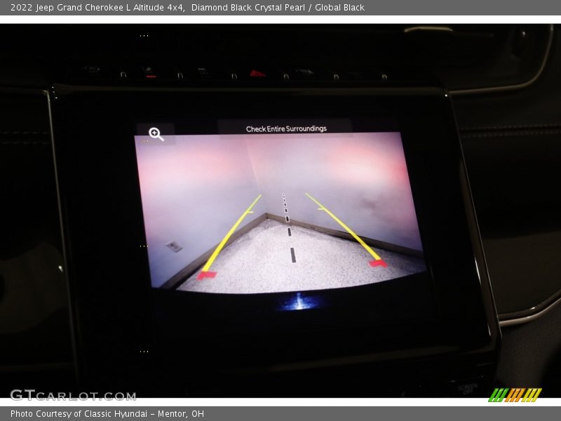 Diamond Black Crystal Pearl / Global Black 2022 Jeep Grand Cherokee L Altitude 4x4