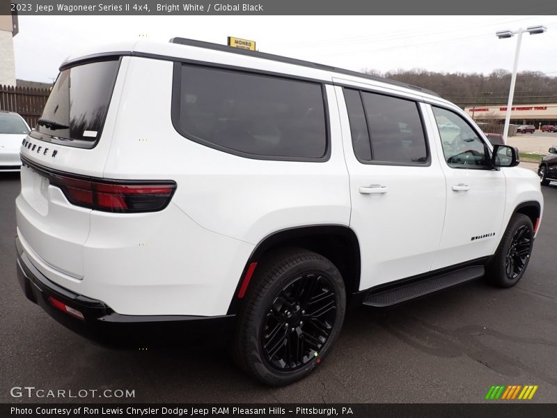 Bright White / Global Black 2023 Jeep Wagoneer Series II 4x4