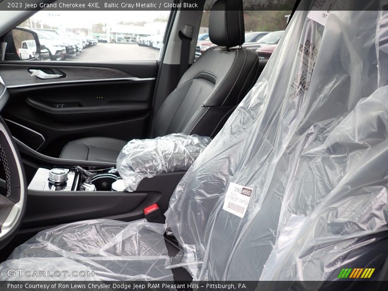 Baltic Gray Metallic / Global Black 2023 Jeep Grand Cherokee 4XE