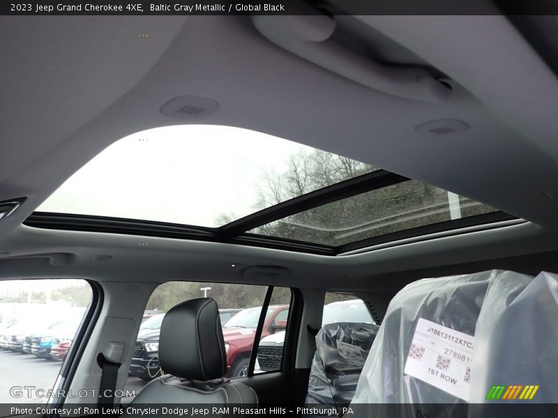 Baltic Gray Metallic / Global Black 2023 Jeep Grand Cherokee 4XE