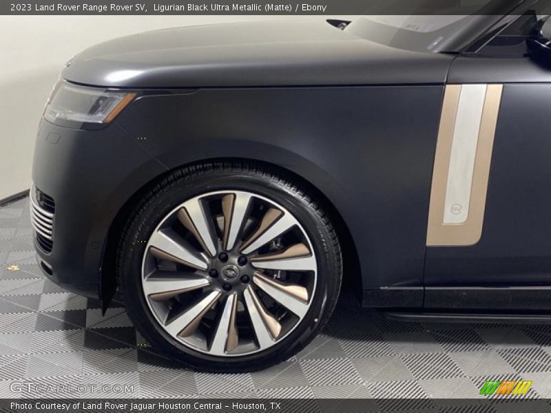  2023 Range Rover SV Wheel