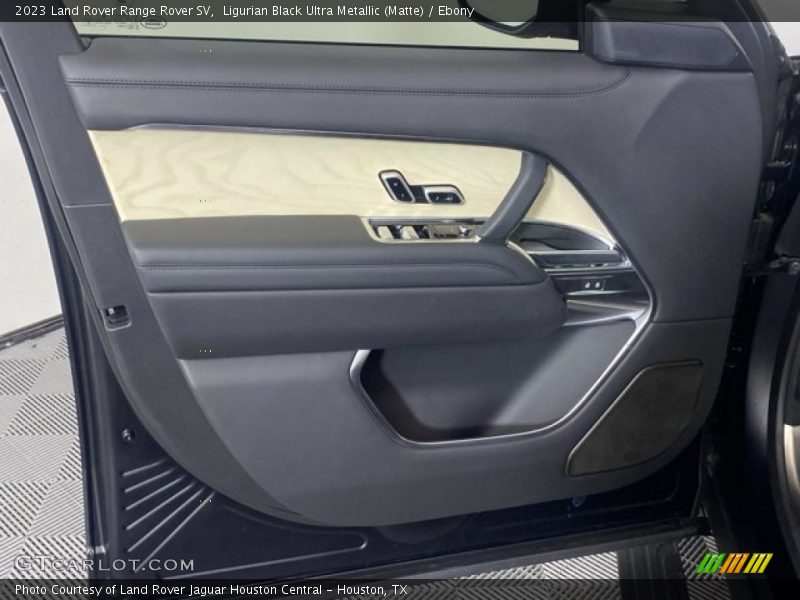 Door Panel of 2023 Range Rover SV